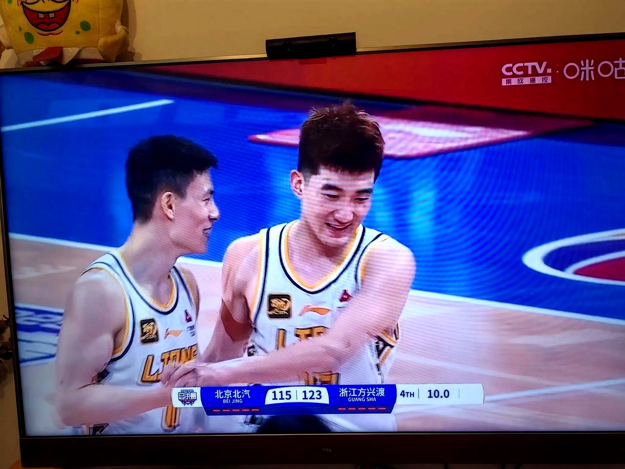 浙江男篮面对四川队：实力碰撞赛事激烈