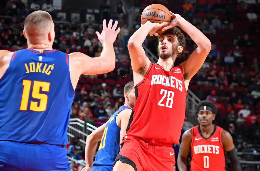 火箭客场战胜灰熊，取得四连胜