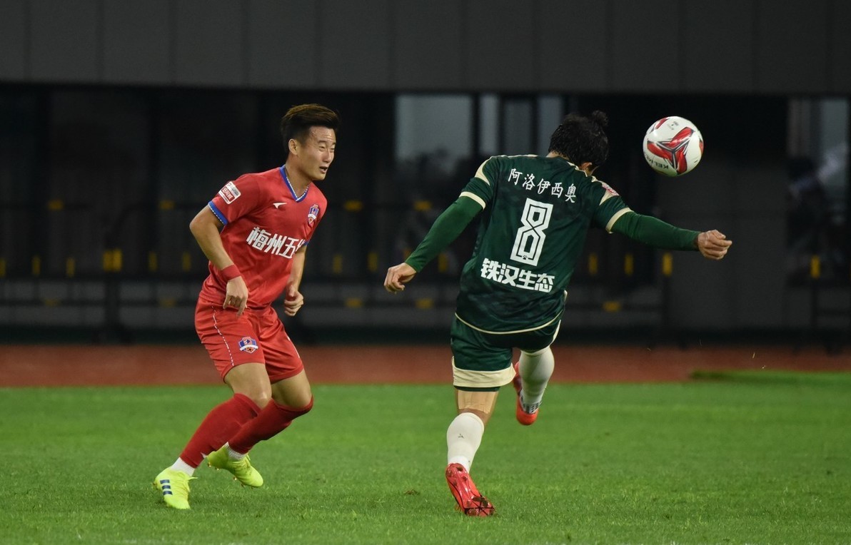 葡萄牙客场逼平爱沙尼亚，小组领先稳固