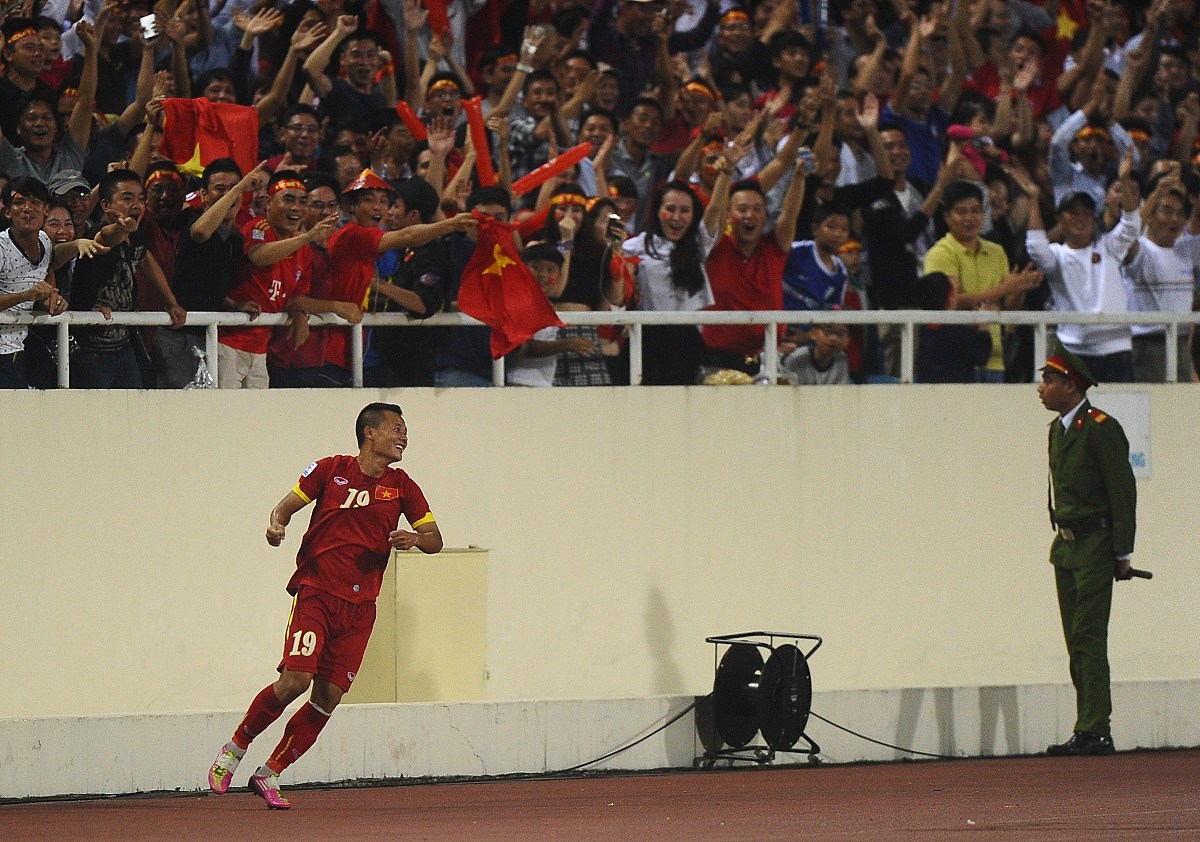 激情燃烧：体育赛场上的激烈对决