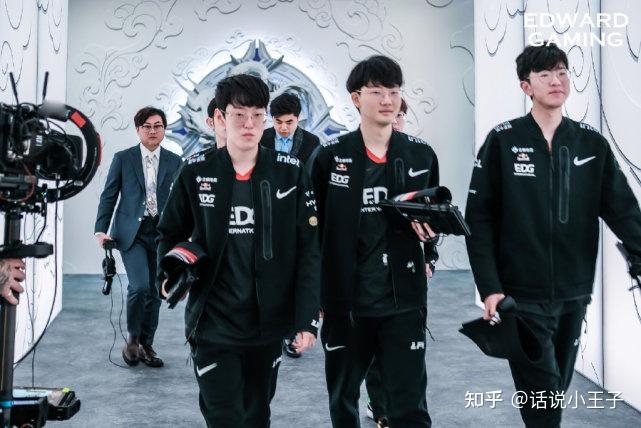 包含DFM绝杀MAD，Meiko操刀奇招英雄翻盘鏖战多局半决赛，成为赛场最大亮点的词条