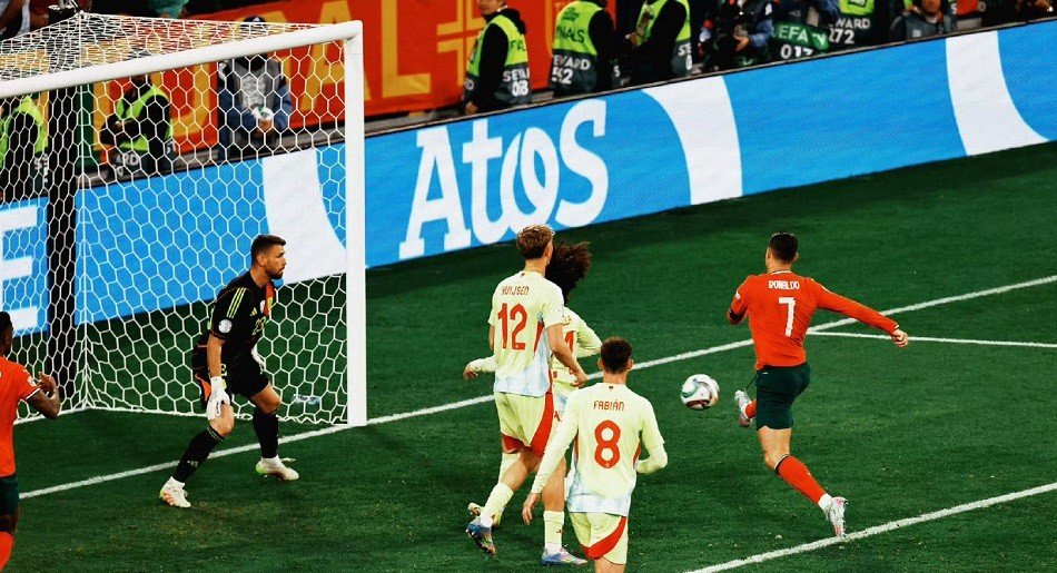 开云体育官方网站-葡萄牙豪取胜利，击败西班牙晋级四强