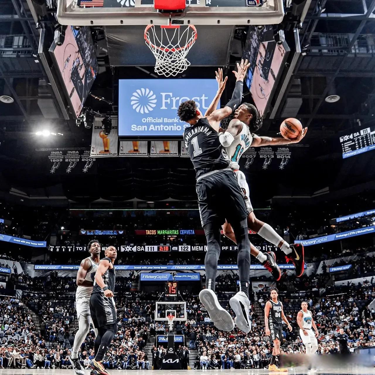 勇士鏖战独行侠，麦科勒姆高光表现的简单介绍