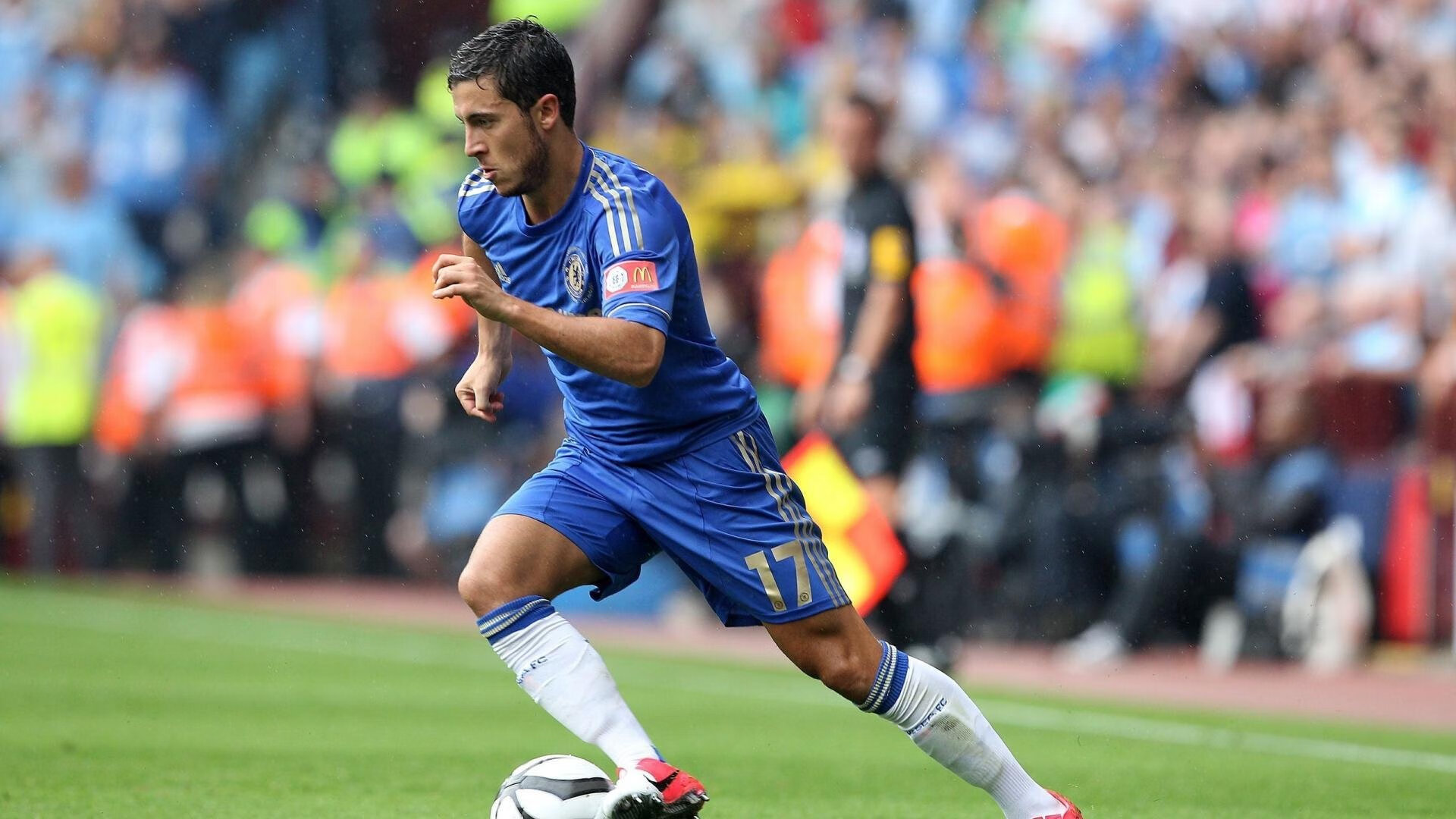 双线掌控，从底特律到摩纳哥，米切尔的决胜场